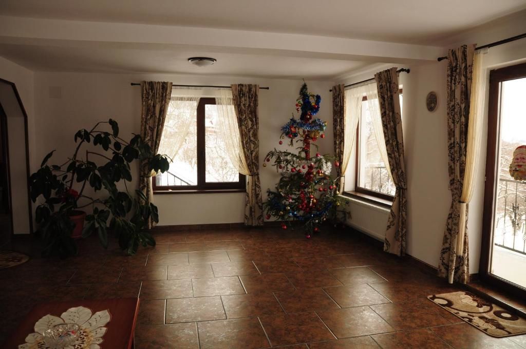Дома для отпуска Casa din Livada Пределуц